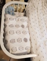 Yngri tova hot sale bedside crib